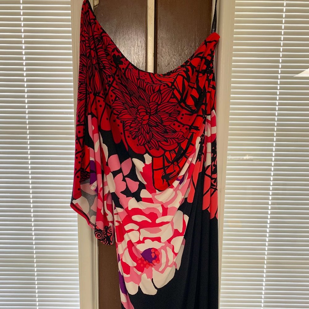 One shoulder dress